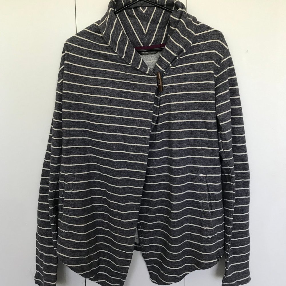 North Face Women's Knit Toggle Jacket (M)